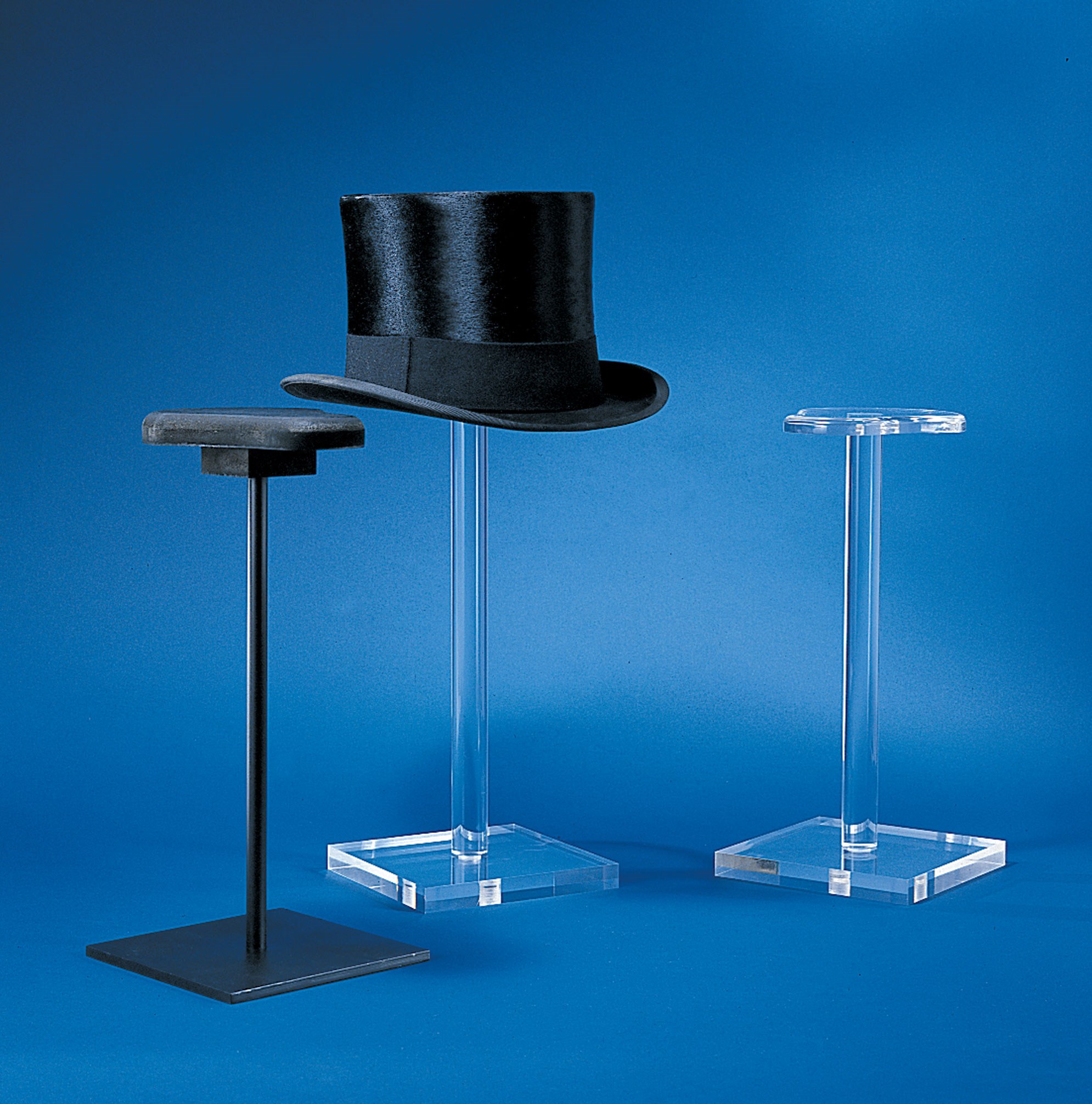 Beret display stand sale